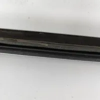 Tesla Model 3 Rivestimento modanatura del vetro della portiera anteriore 108068100E