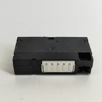 Porsche Taycan 9J1 Enchufe conector USB 4N1035954
