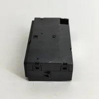 Porsche Taycan 9J1 Разъем USB 4N1035954