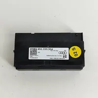 Porsche Taycan 9J1 USB-pistokeliitin 4N1035954