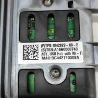 Tesla Model X USB interface control unit module 104282900E