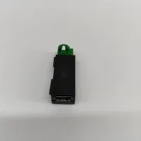 Skoda Karoq Enchufe conector USB 5Q0035726E