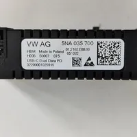 Volkswagen ID.3 Gniazdo / Złącze USB 5NA035700