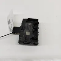 Audi A4 S4 B9 Durų elektronikos valdymo blokas 8W0959592