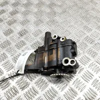 BMW 3 E90 E91 Oil pump 7516396