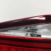 Seat Ateca Lampy tylnej klapy bagażnika 575945307E