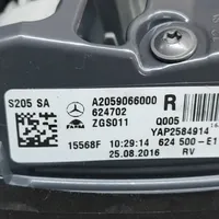 Mercedes-Benz C W205 Galinis žibintas dangtyje A2059066000