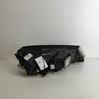 Volkswagen Touareg II Lampa przednia 7P2941751A