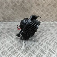 Volkswagen Tiguan Pečiuko ventiliatorius/ putikas 5WC819021A