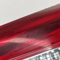 Toyota Auris E180 Lampy tylnej klapy bagażnika 8158102460
