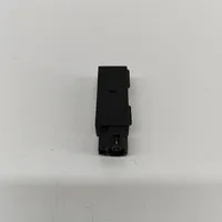 Skoda Superb B8 (3V) Gniazdo / Złącze USB 5Q0035726C