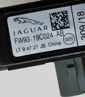 Jaguar F-Pace Antenos stiprintuvas FW9319C024AB