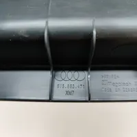 Audi A3 8Y Osłona pasa bagażnika 8Y5863471