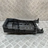 Volkswagen Tiguan Podstawa / Obudowa akumulatora 5QF915331C