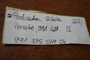 Porsche 911 991 Moottorin kiinnityksen tyhjiöputki 