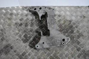 BMW 5 G30 G31 Supporto della scatola del cambio 