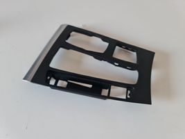 BMW X5 F15 Rivestimento in plastica cornice della leva del cambio 9252115