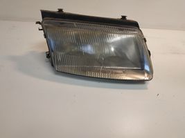 Volkswagen PASSAT B5 Faro/fanale 14742600