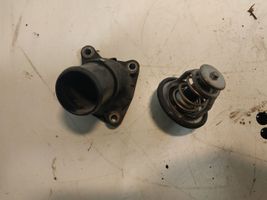 Toyota Corolla Verso AR10 Termostaatin kotelo 163210R011