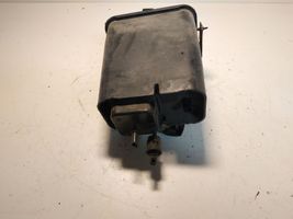 Volvo V70 Serbatoio a carbone attivo per il recupero vapori carburante 17096191