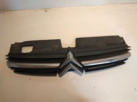 Citroen C5 Etupuskurin ylempi jäähdytinsäleikkö 9636751980