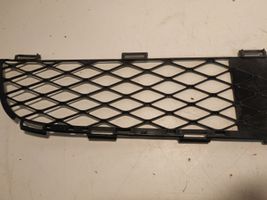 Toyota Yaris Grille inférieure de pare-chocs avant 531120D020