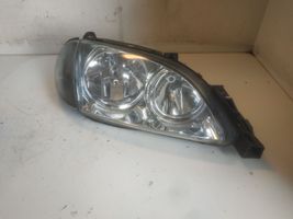 Toyota Avensis T220 Lampa przednia 