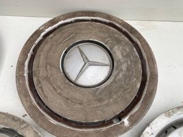 Mercedes-Benz 190 W201 Kołpaki oryginalne R14 2014010224