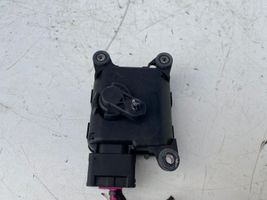 Audi A6 Allroad C5 Motor/activador trampilla de calefacción 0132801158