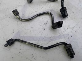 Toyota Corolla Verso AR10 Tuyau d'alimentation d'injecteur de carburant 