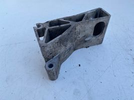 Volvo S80 Engine mounting bracket 8684364