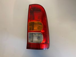 Toyota Hilux (AN10, AN20, AN30) Lampa tylna 150109