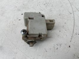 Audi A6 S6 C5 4B Verrouillage du bouchon du réservoir de carburant 3B0959781