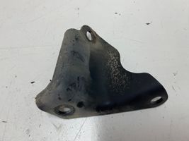 Toyota Avensis T250 Altra parte del vano motore 171390R010