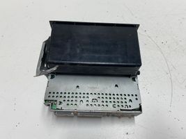 Toyota Yaris Radio/CD/DVD/GPS-pääyksikkö 5552033020