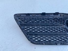 Toyota Corolla E120 E130 Grille calandre supérieure de pare-chocs avant 5311402010