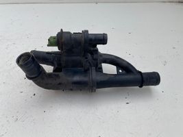 Ford Focus Boîtier de thermostat / thermostat 9670253780