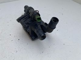 Ford Focus Termostato/alloggiamento del termostato 9670253780