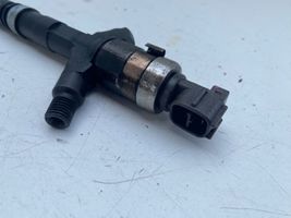 Toyota Hiace (H200) Injecteur de carburant 2367030030