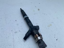 Toyota Hiace (H200) Fuel injector 2367030030