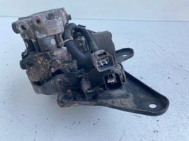 Toyota Carina T190 ABS-pumppu 4451020100