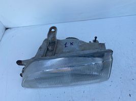 Toyota Corolla E90 Faro/fanale 082121140