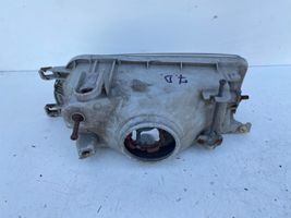 Toyota Corolla E90 Lampa przednia 2121140