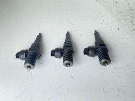 Volkswagen Golf V Set di iniettori 038130073AG