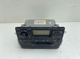 Toyota Avensis T220 Radija/ CD/DVD grotuvas/ navigacija 8611005010