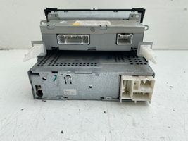 Toyota Avensis T220 Radio/CD/DVD/GPS-pääyksikkö 8611005010