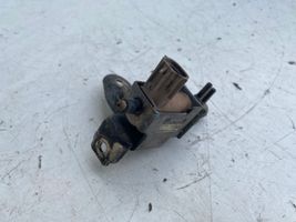 Toyota Avensis T220 Turboahtimen magneettiventtiili 2581927010