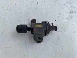 Toyota Avensis T220 Solenoidinis vožtuvas 2581927010