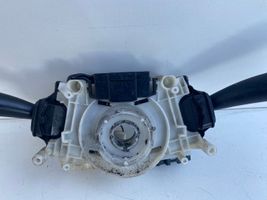 Toyota Avensis T220 Leva/interruttore dell’indicatore di direzione e tergicristallo 17B553