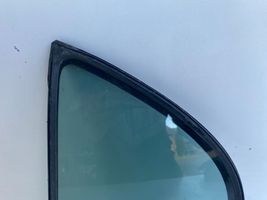Toyota Avensis T220 Takakulmaikkunan ikkunalasi 